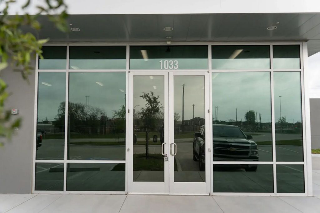 Commercial Tinting